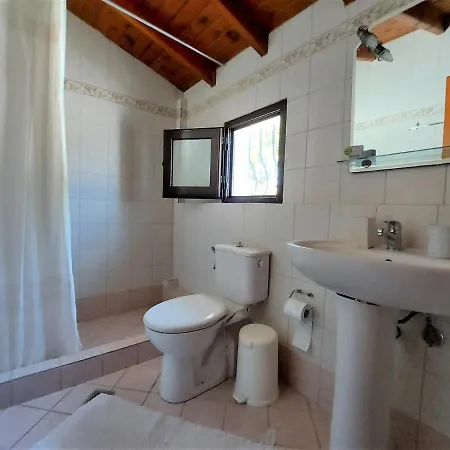 Elani Private Retreat - Anna Garden Escape * Siviri