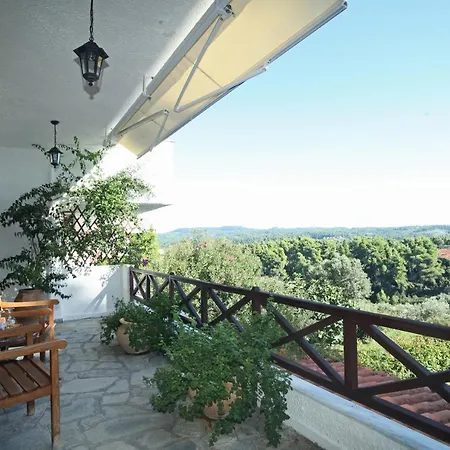 Elani Private Retreat - Anna Garden Escape *
