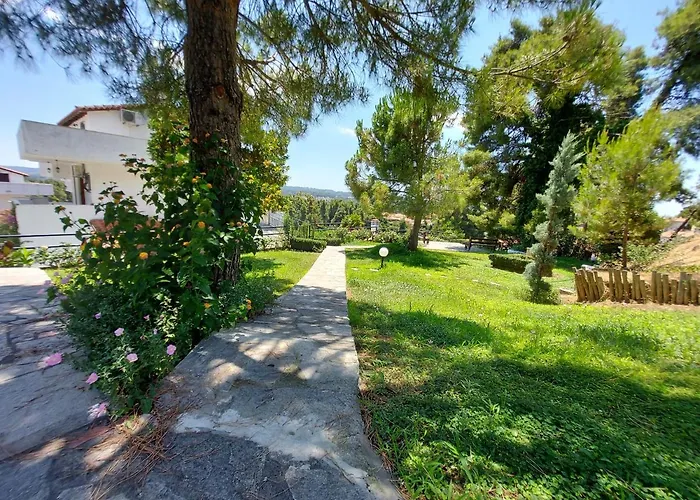 Elani Private Retreat - Anna Garden Escape Villa *